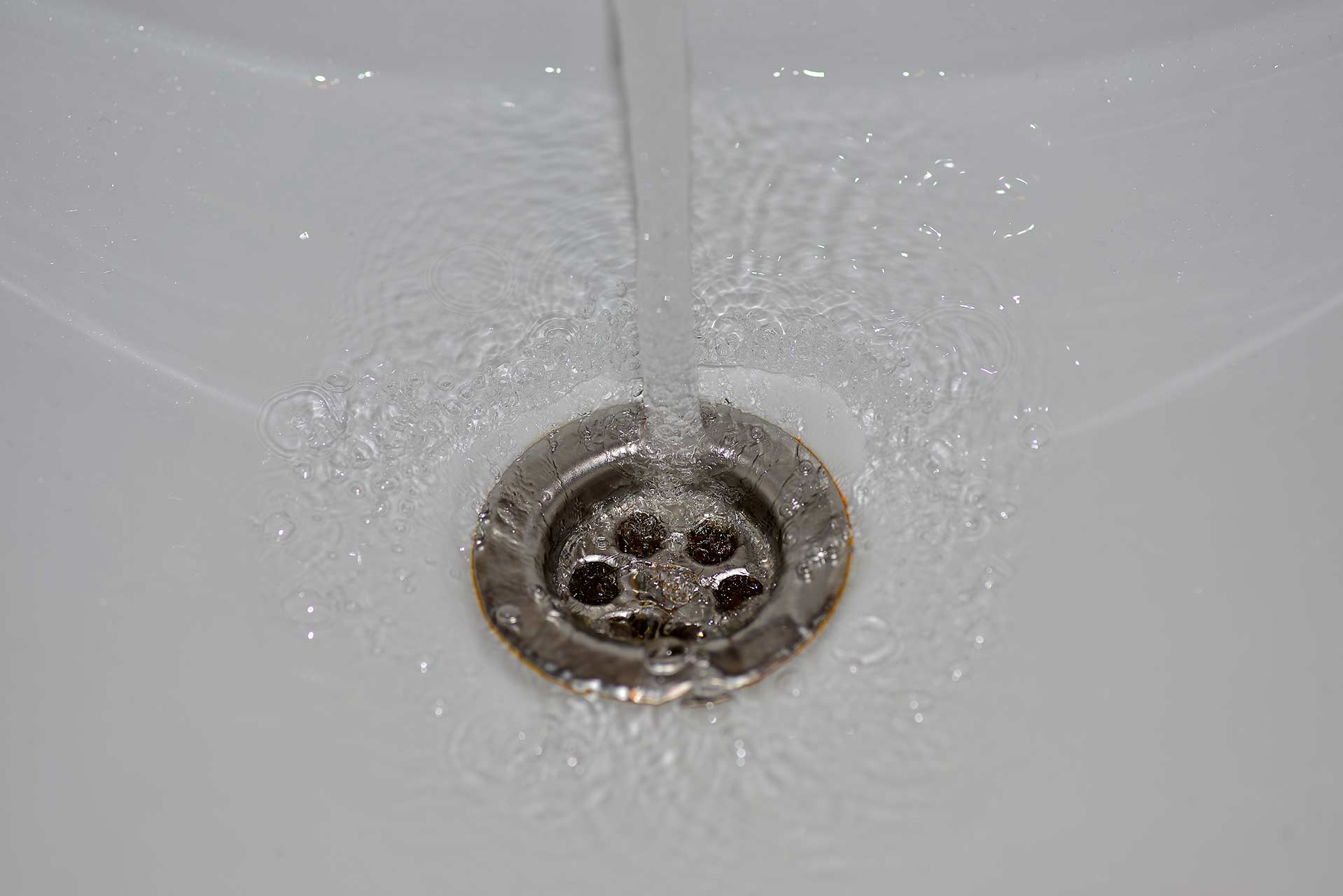 A2B Drains provides services to unblock blocked sinks and drains for properties in East Malling.